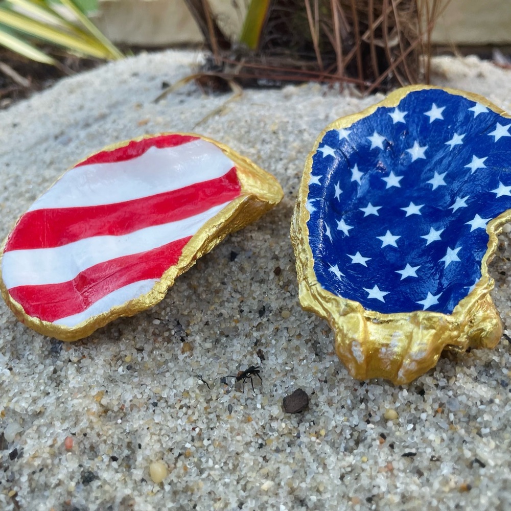 my shells are picked up, then bleached, cleaned, and customized by Me❤️🦪Xo - Picture 3 of 6
